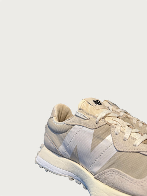 New Balance 327